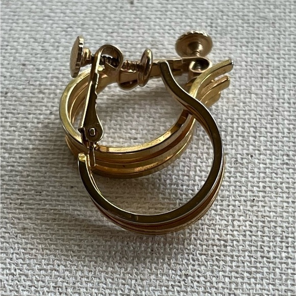 Vintage Napier Gold-Tone Hoop Earrings – Screw Back - Picture 3 of 5